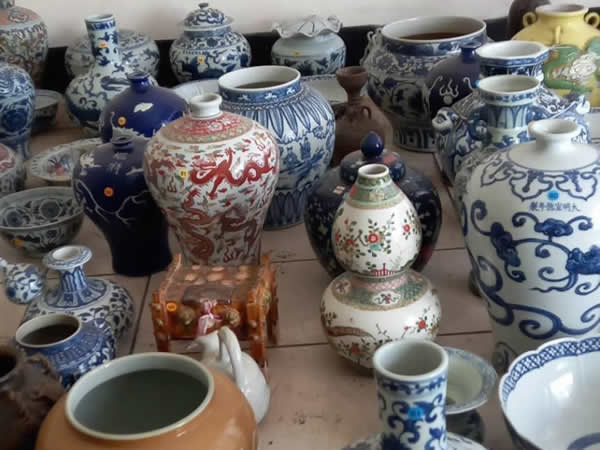 收購大量瓷器、花瓶、古玩、陶瓷